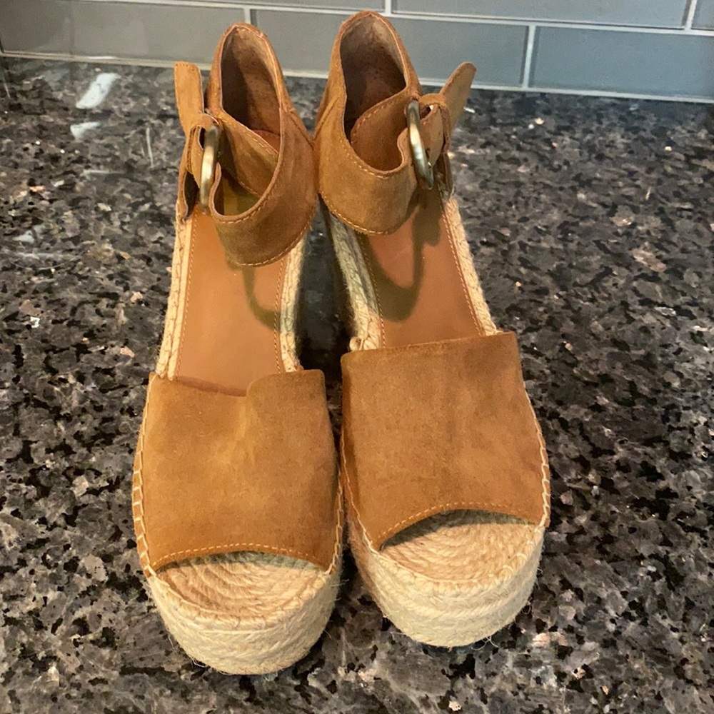 Marc Fisher wedges